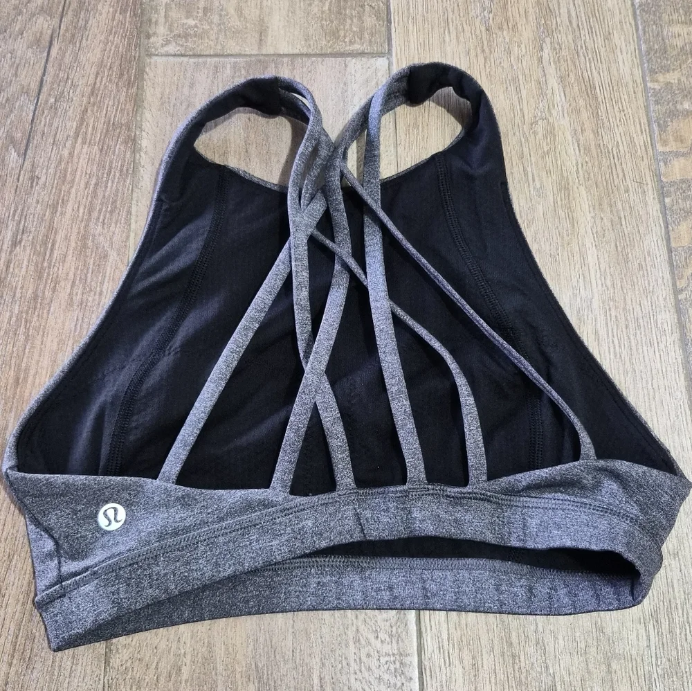 Lululemon Free To Be Serene High Neck Heathered Black Sport Bra Size 6